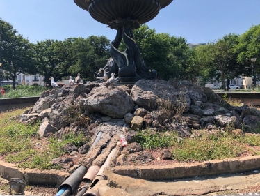 Steine fountain